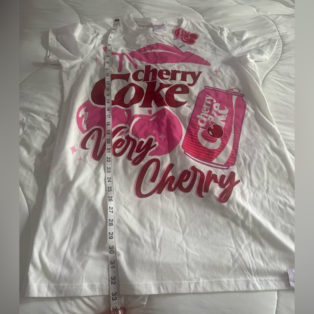 Nwt Cherry ๐ Coke Graphic White Tee - Picture 7 of 7